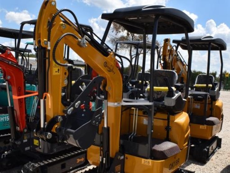qk18r-mini-excavator-(serial-#-qk18r202507010481)-(k)-image-1