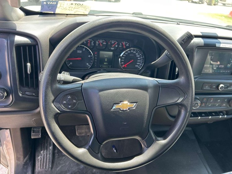2018-chevrolet-silverado-3500hd-image-11