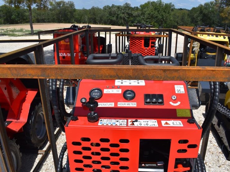 agt-ysrt14-mini-skid-steer-(serial-#-ysrt142025l062713)-(k)-image-5