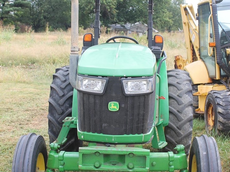 john-deere-5045e-image-2