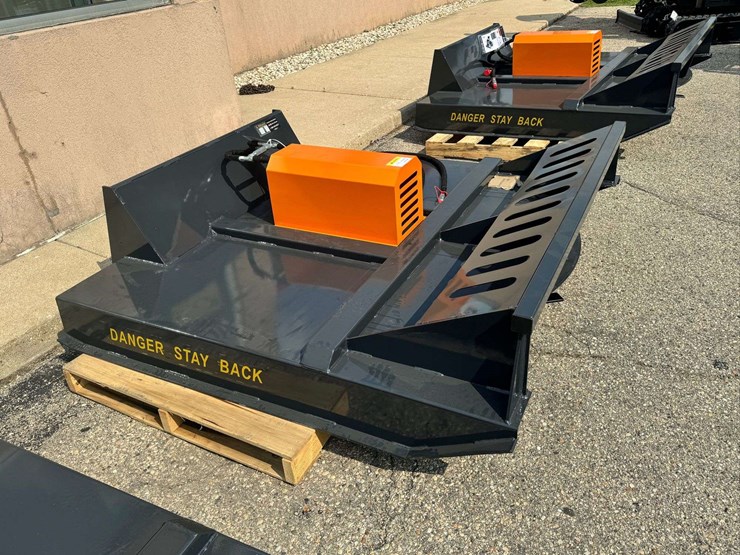 wolverine-bc-13-72w-72-inch-skid-steer-brush-cutter-image-3