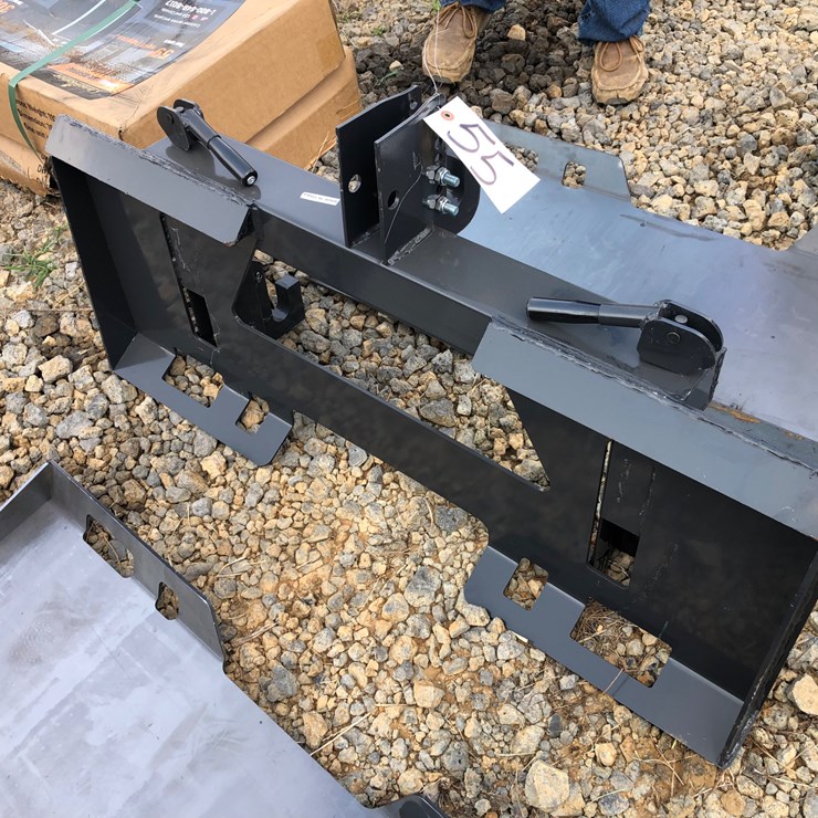 #55 • SKID STEER / 3 PT HITCH ADAPTER