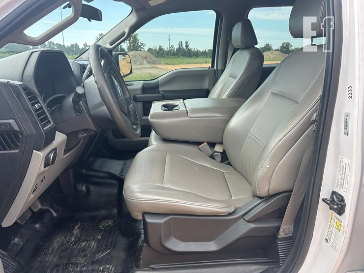 2020-ford-f150-image-24