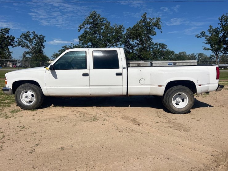 1994-gmc-sierra-3500-image-1