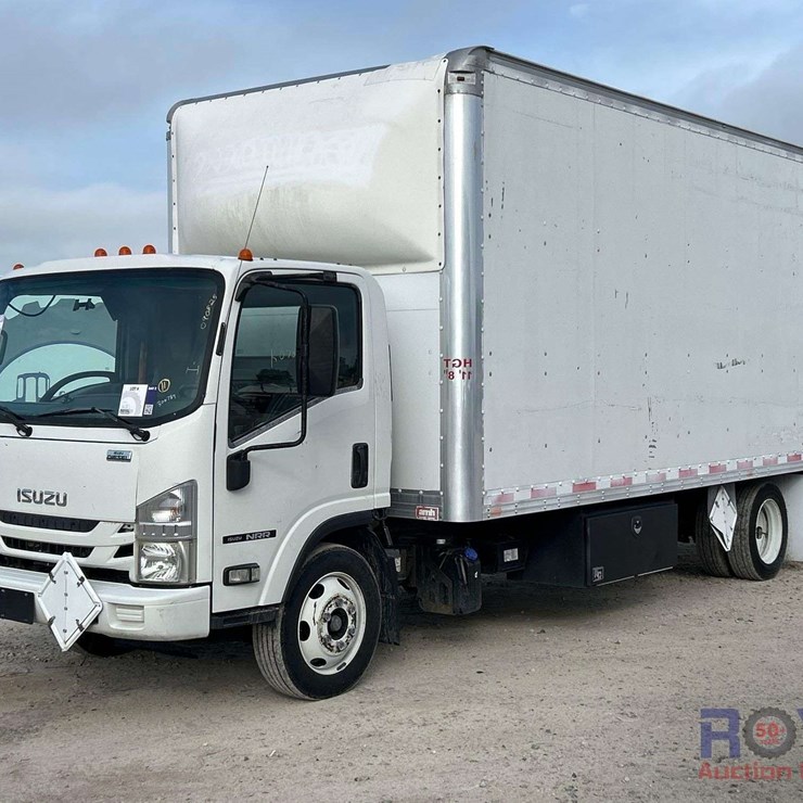 2017 ISUZU NRR