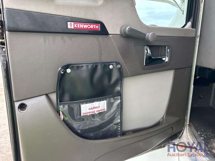 2015-kenworth-t270-image-11