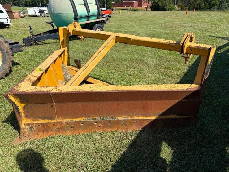9'-fire-break-v-blade-for-dresser-dozer-image-8