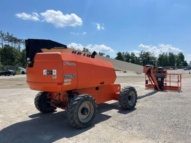 2013-jlg-660sj-image-4