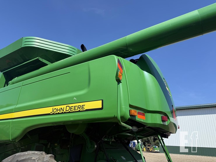 2009-john-deere-9770-sts-image-3