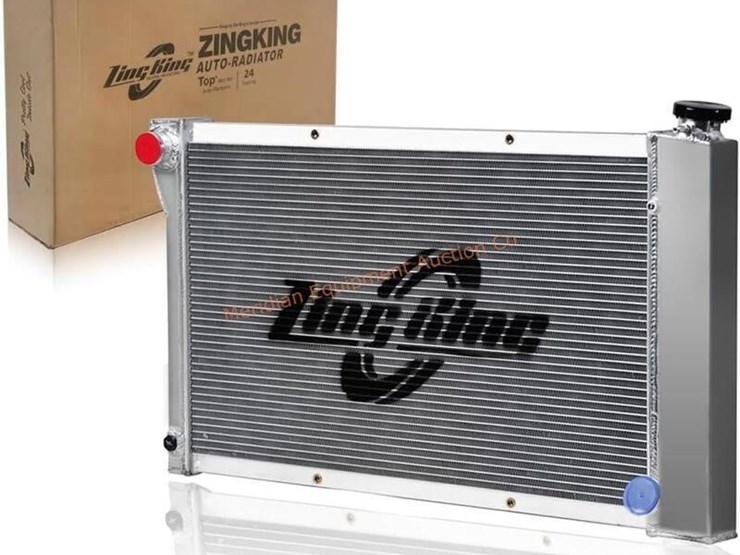 3-row-race-radiator-67-72-chevy/gmc-image-1