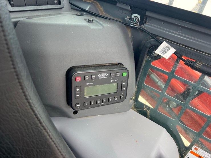 kubota-svl97-2-image-31
