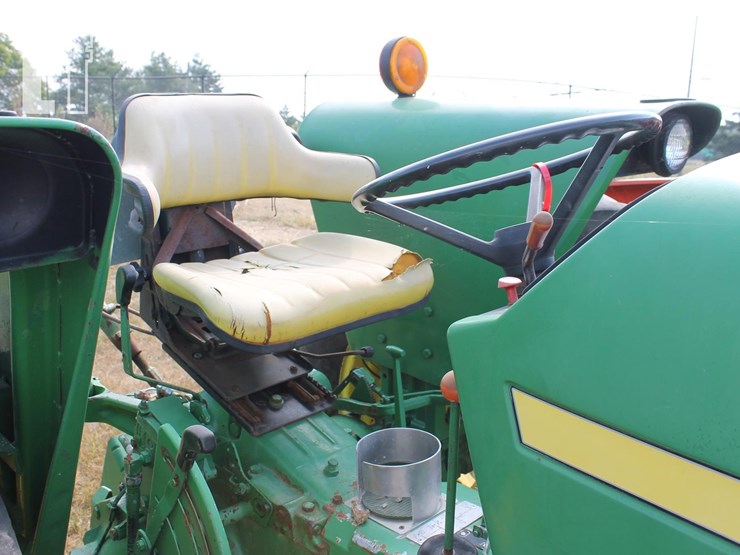 john-deere-2640-image-9