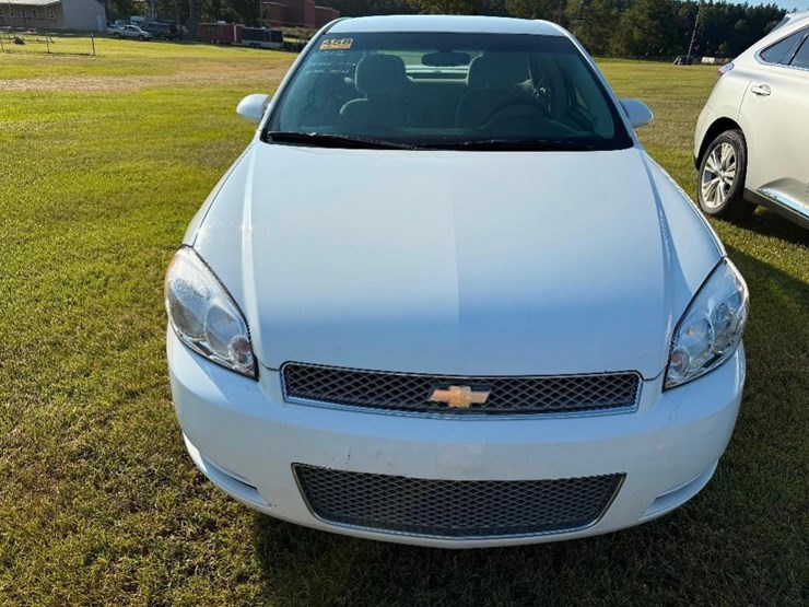 2012-chevrolet-impala-**salvage-title,-actual-image-3