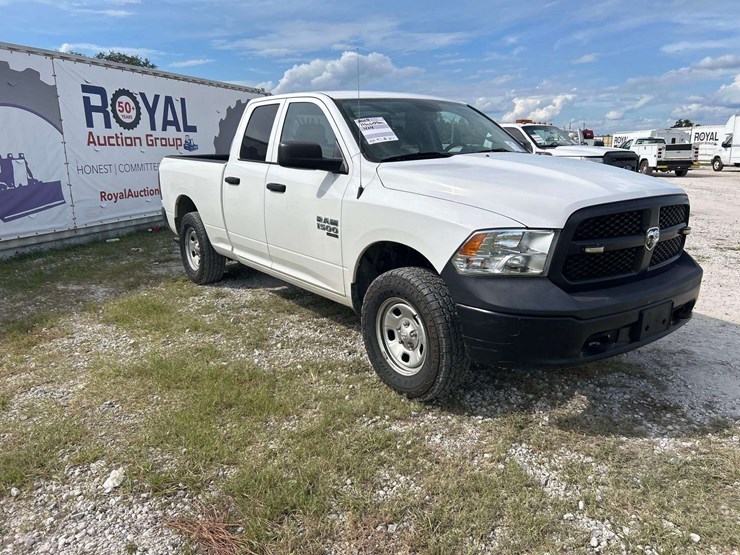 2019-ram-1500-classic-image-2
