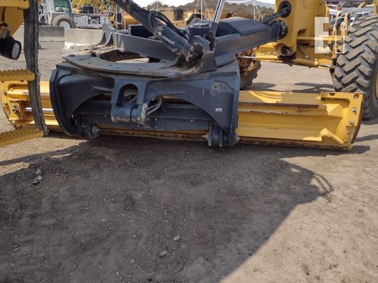 2020-deere-670gp-image-39