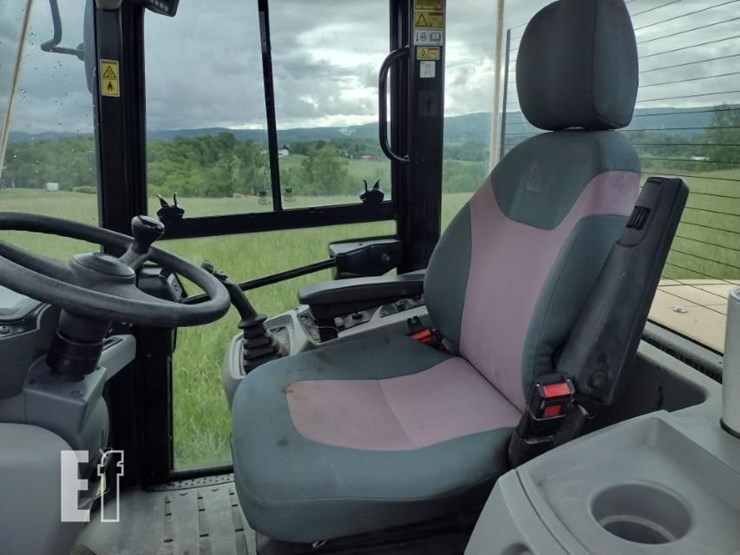 2018-caterpillar-910m-image-14