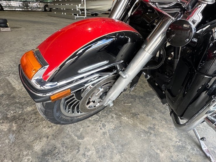 #111-•-2010-harley-ultra-limited-image-27