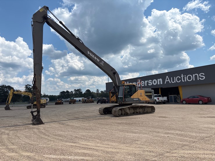 2017-volvo-ec250e-lr-image-3