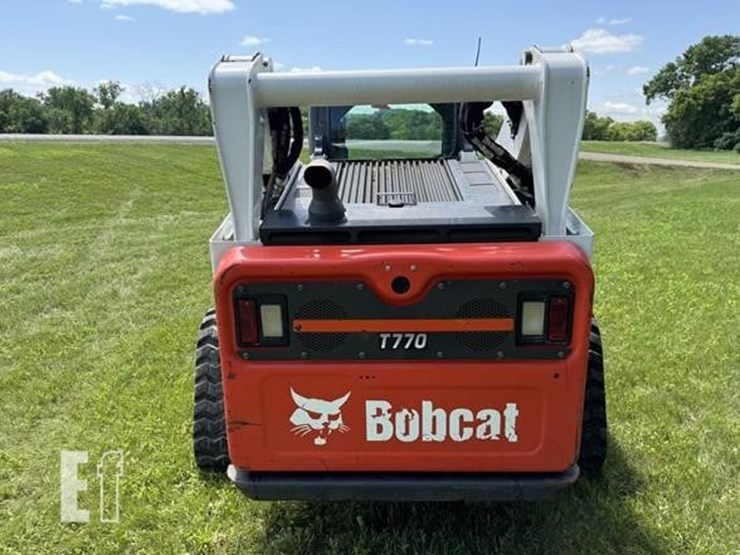 2019-bobcat-t770-image-28