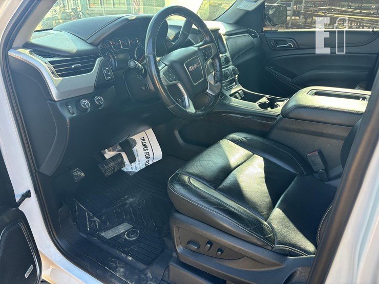2019-gmc-yukon-slt-image-9