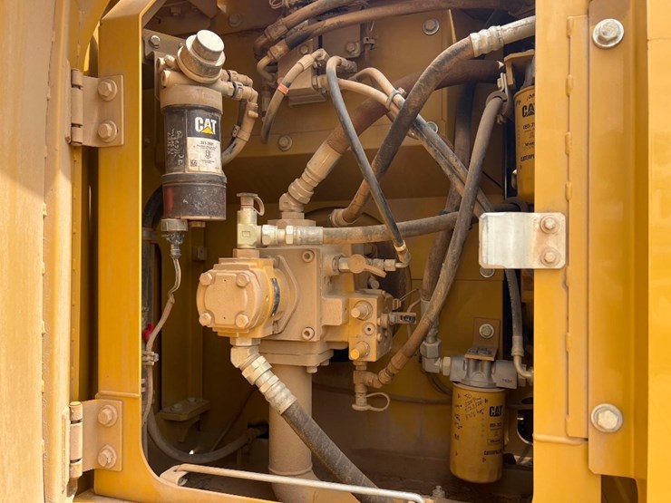 2018-caterpillar-313-image-30
