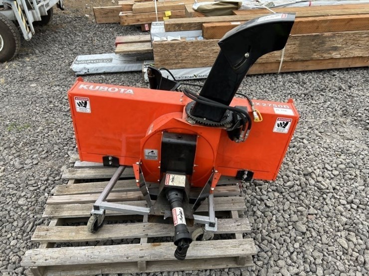kubota-bx2750d-front-mount-snow-blower-image-3