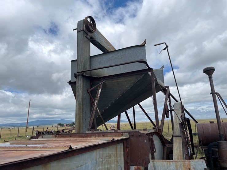 #3501-•-vintage-oliver-combine-(wagon-mound,-nm)-image-32