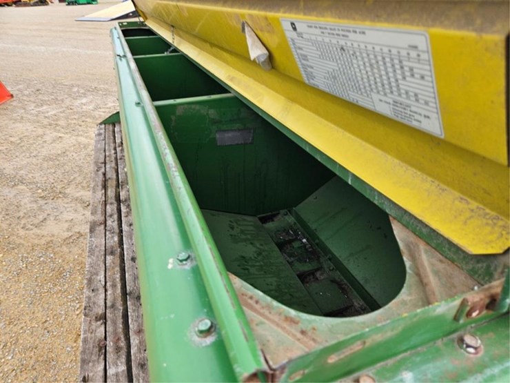 john-deere-8300-image-19