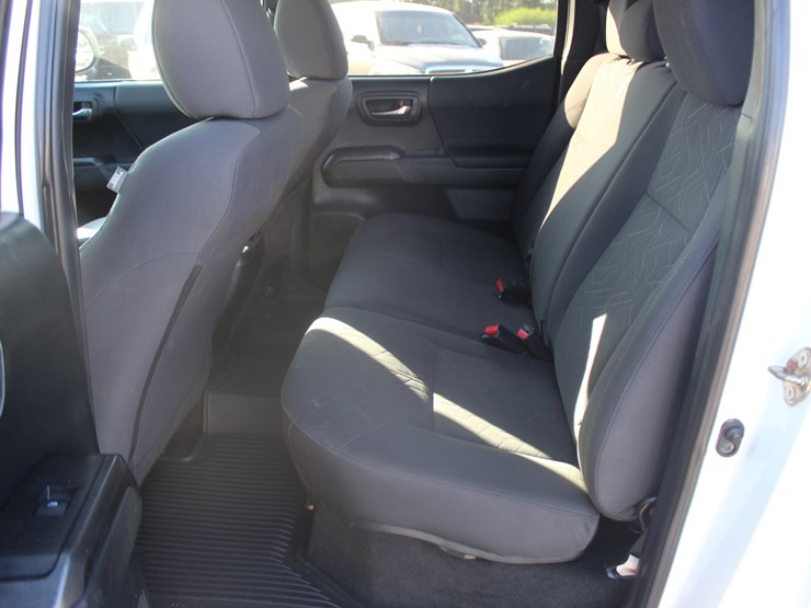 2017-toyota-tacoma-image-5