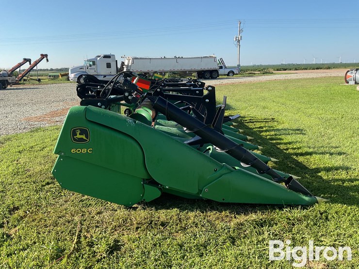 2013-john-deere-608c-image-4