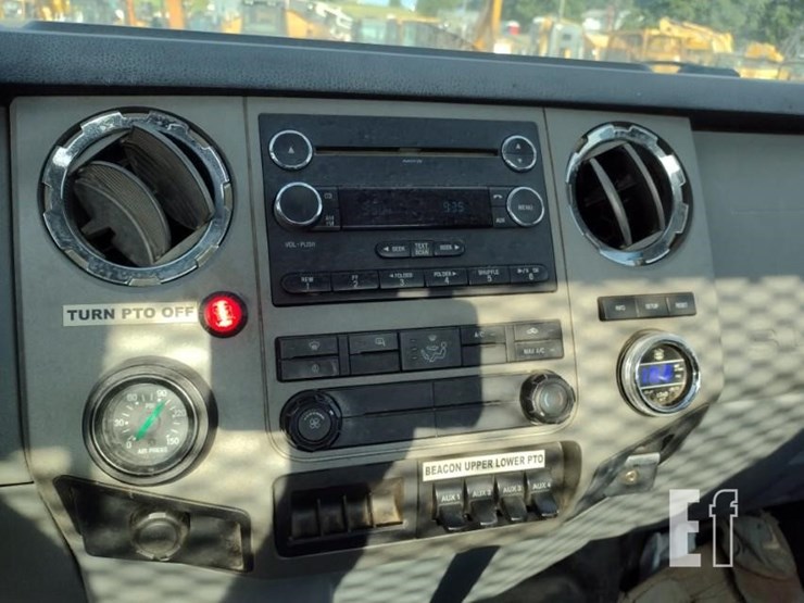 2013-ford-f650-xlt-image-8