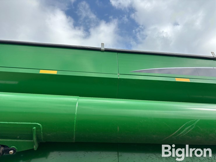 2022-brandt-1520xt-grain-cart-image-17
