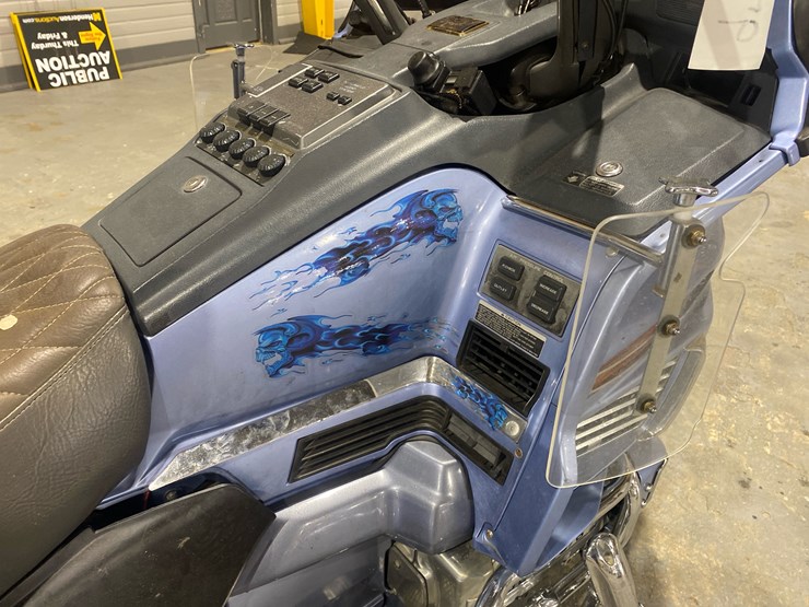#117-•-1990-honda-goldwing-trike,-gl1500-image-6