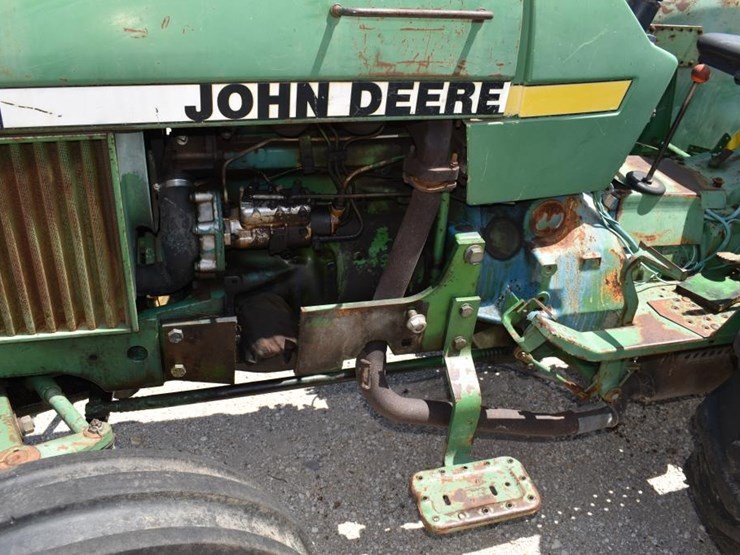 john-deere-2150-image-4