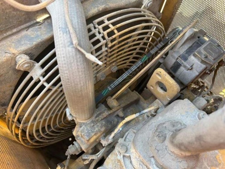 1990-caterpillar-d3c-image-22