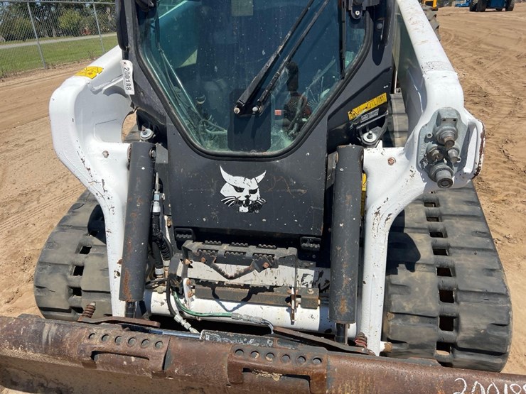 2021-bobcat-t66-image-19