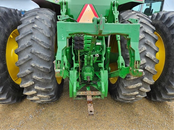 john-deere-8200-image-16