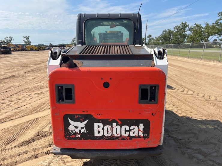 2021-bobcat-t450-image-3