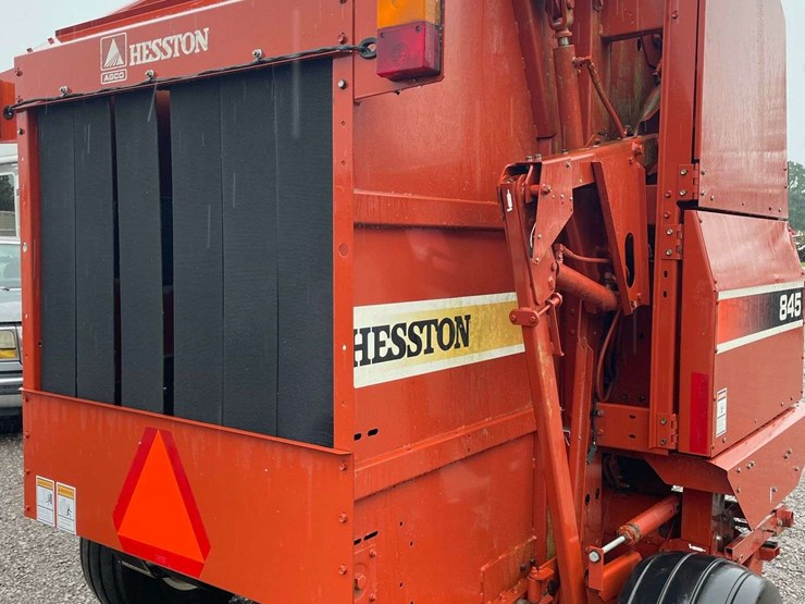 hesston-845-image-17