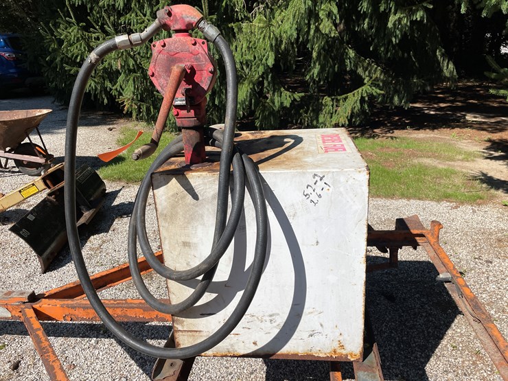 #1673-•-diesel-fuel-tank-on-derco-trailer-(no-title)-image-4