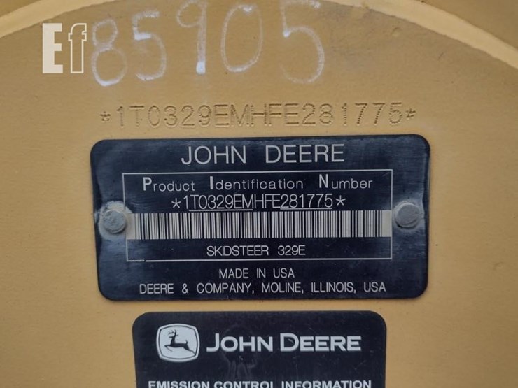 2015-deere-329e-image-5