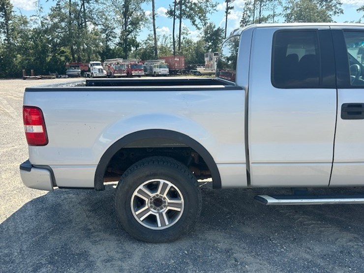 2004-ford-f150-image-19