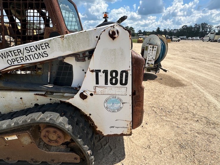 bobcat-t180-image-9