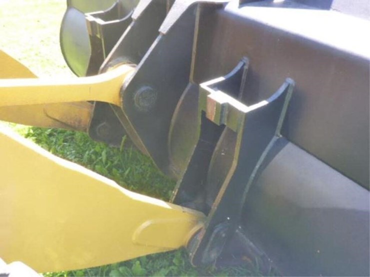 caterpillar-930k-image-49