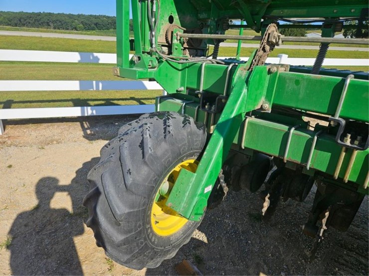 john-deere-1530-image-45