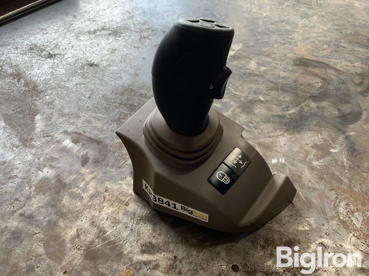 john-deere-re573554-command-arm-5-functional-joystick-control-image-1