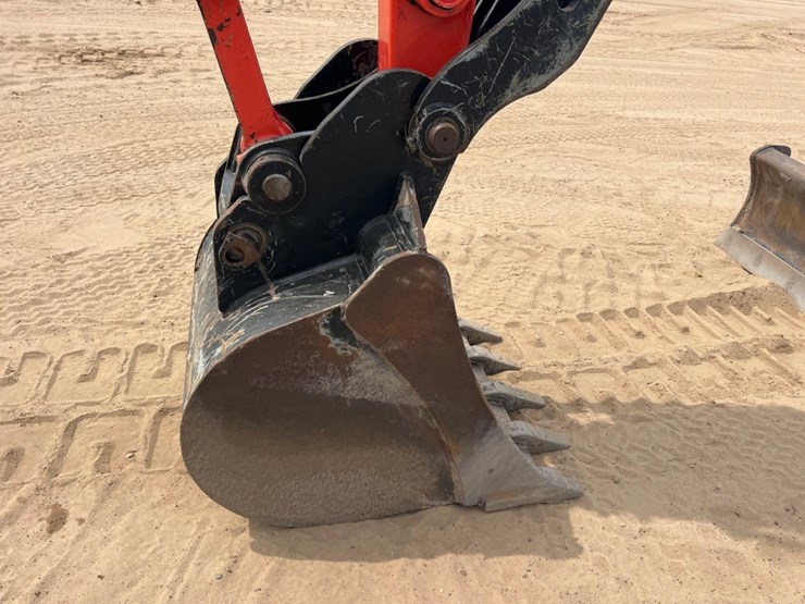 kubota-u48-5-image-9