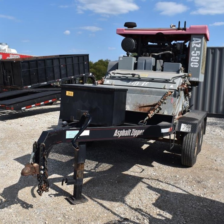 2007 ASPHALT ZIPPER AZ500