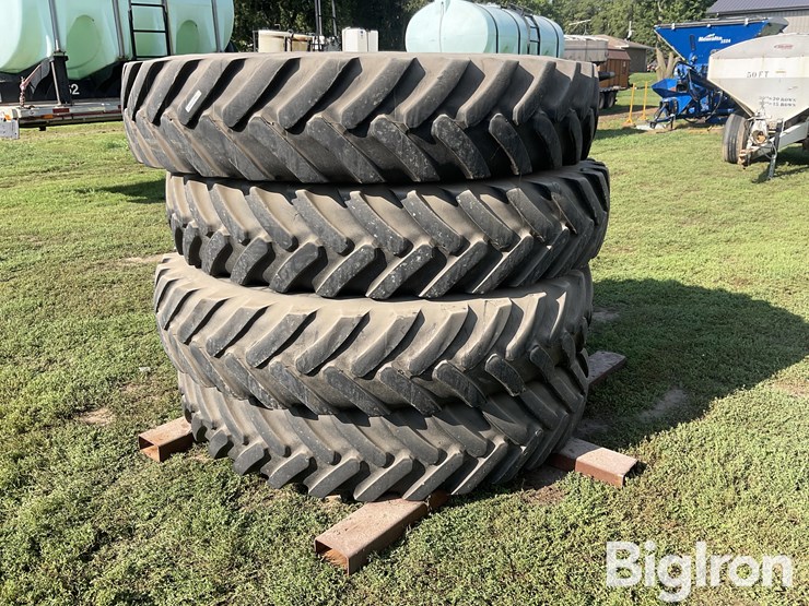 michelin-spraybib-vf380/90r46-sprayer-tires-image-1