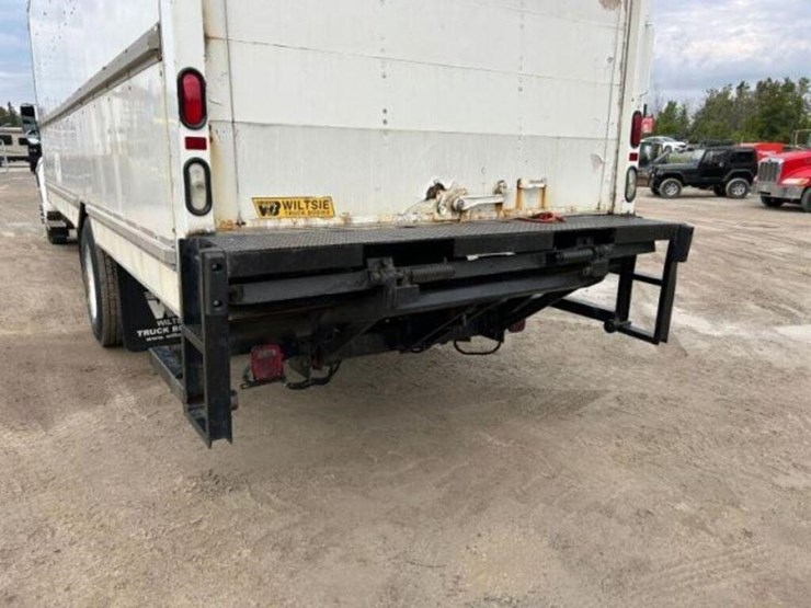 2013-ford-f750-xl-image-24